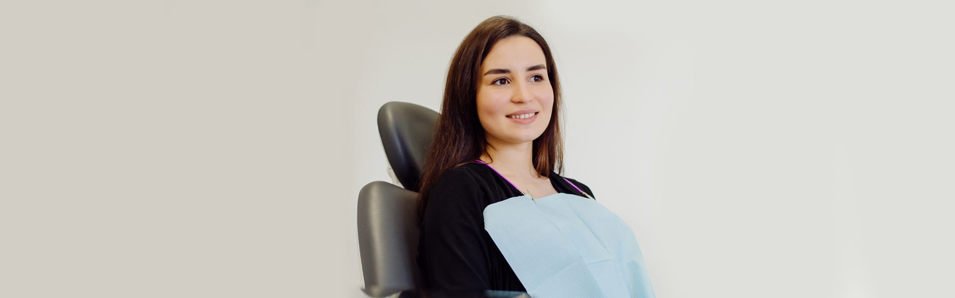 What to Do About Throbbing Pain 2 Weeks Post-Tooth Extraction